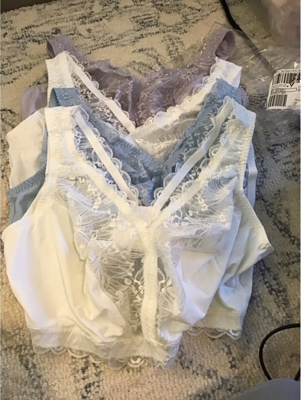 Breezies 2x bras, set of 4, soft unlined support, new